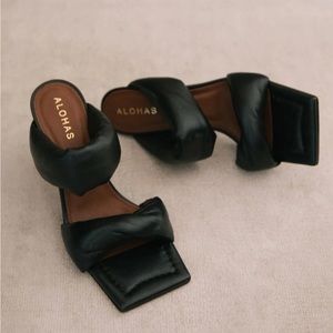 ALOHAS Black Padded Square-Toe Heels